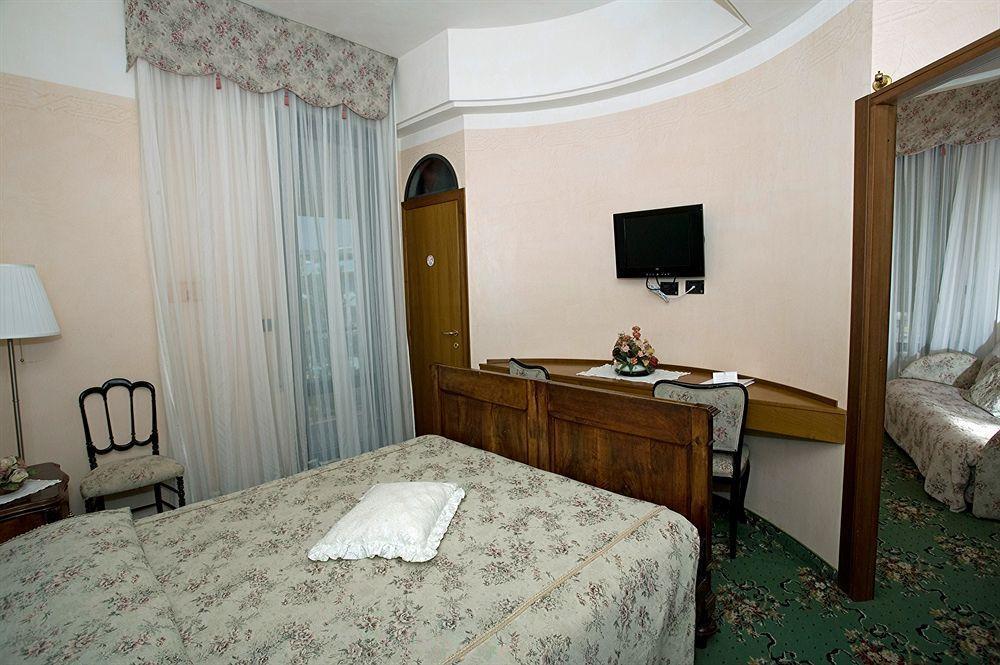 Hotel Strand Bellaria-Igea Marina Extérieur photo