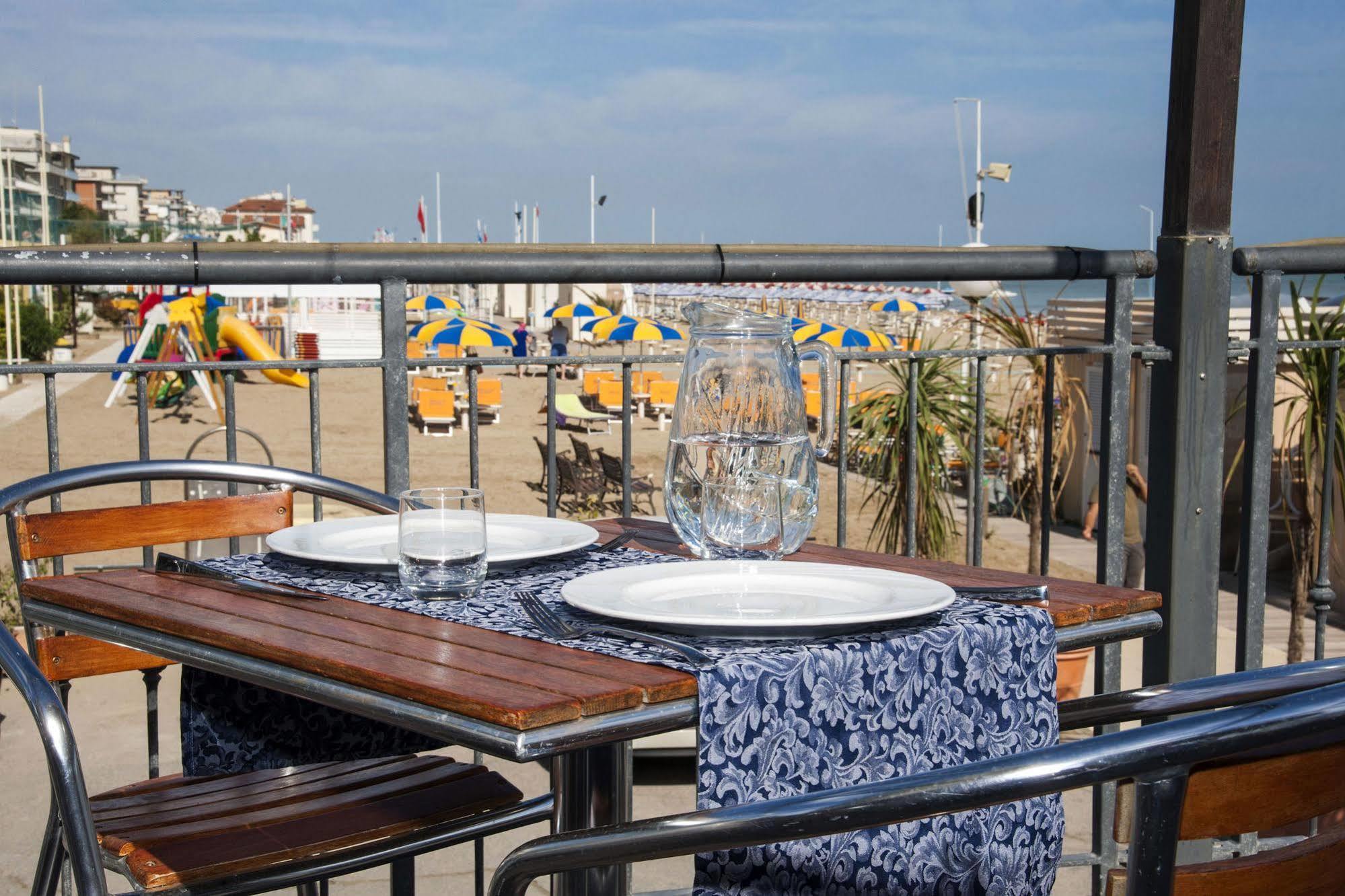 Hotel Strand Bellaria-Igea Marina Extérieur photo