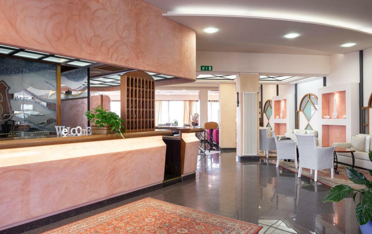 Hotel Strand Bellaria-Igea Marina Extérieur photo